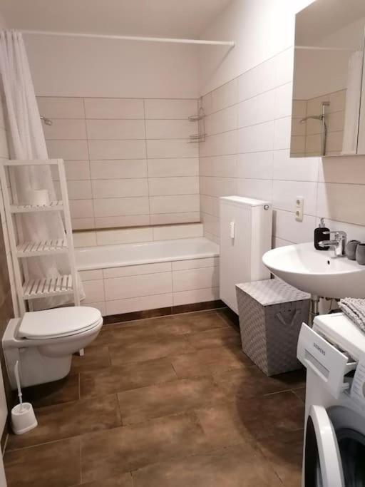 Cozy City Apartment Senftenberg Esterno foto